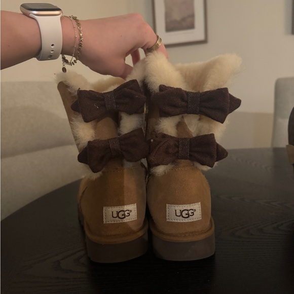 UGG Shoes - UGG Tan Boots with Brown Bows and Shearling